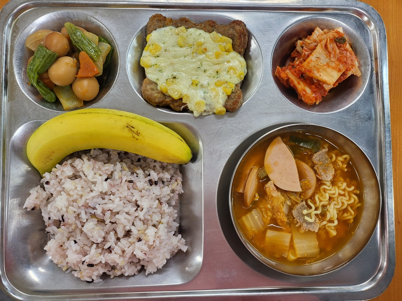 석식 식단 이미지